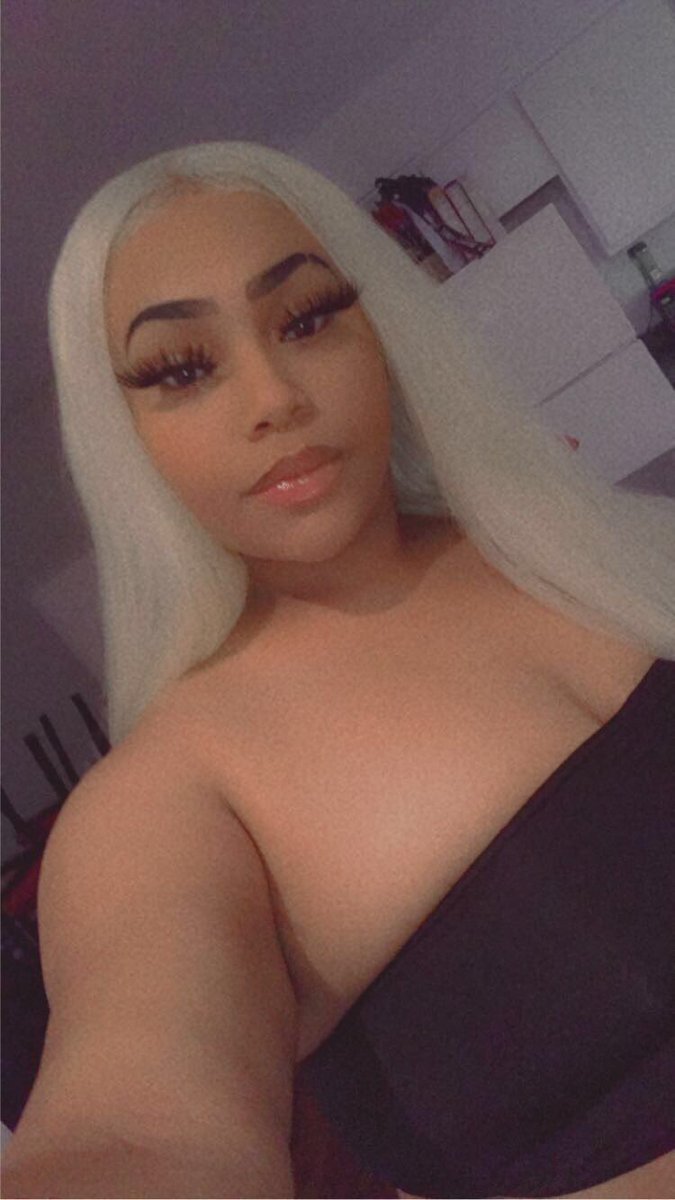 shantae_ann's tweet photo. Look like a Barbie but really a brat 💋 https://t.co/lbUvALG1xV