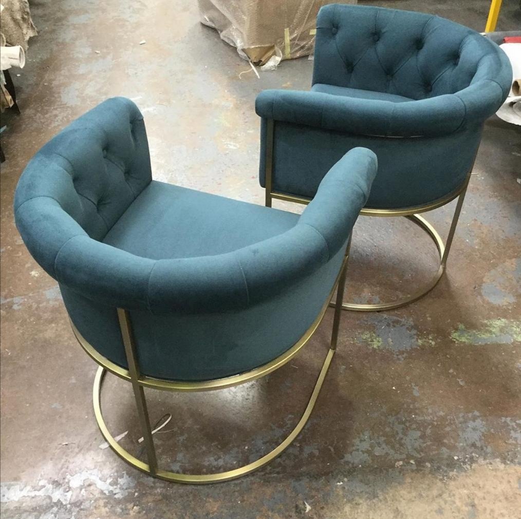 Philokuhle20's tweet photo. We do 
📌Custom made couches 
📌Custom made headboards 
📌Revamp couches 
Kindly 
✉️DM 
📱Call or WhatsApp 0609467739 
📍183 Edison Crescent 
Centurion 

#duduzanezuma 
#Somizi 
#SouthAfrica 
#KingsOfJoburg 
#duduzanezumachallenge 
#vusi https://t.co/pAoztE0RYh