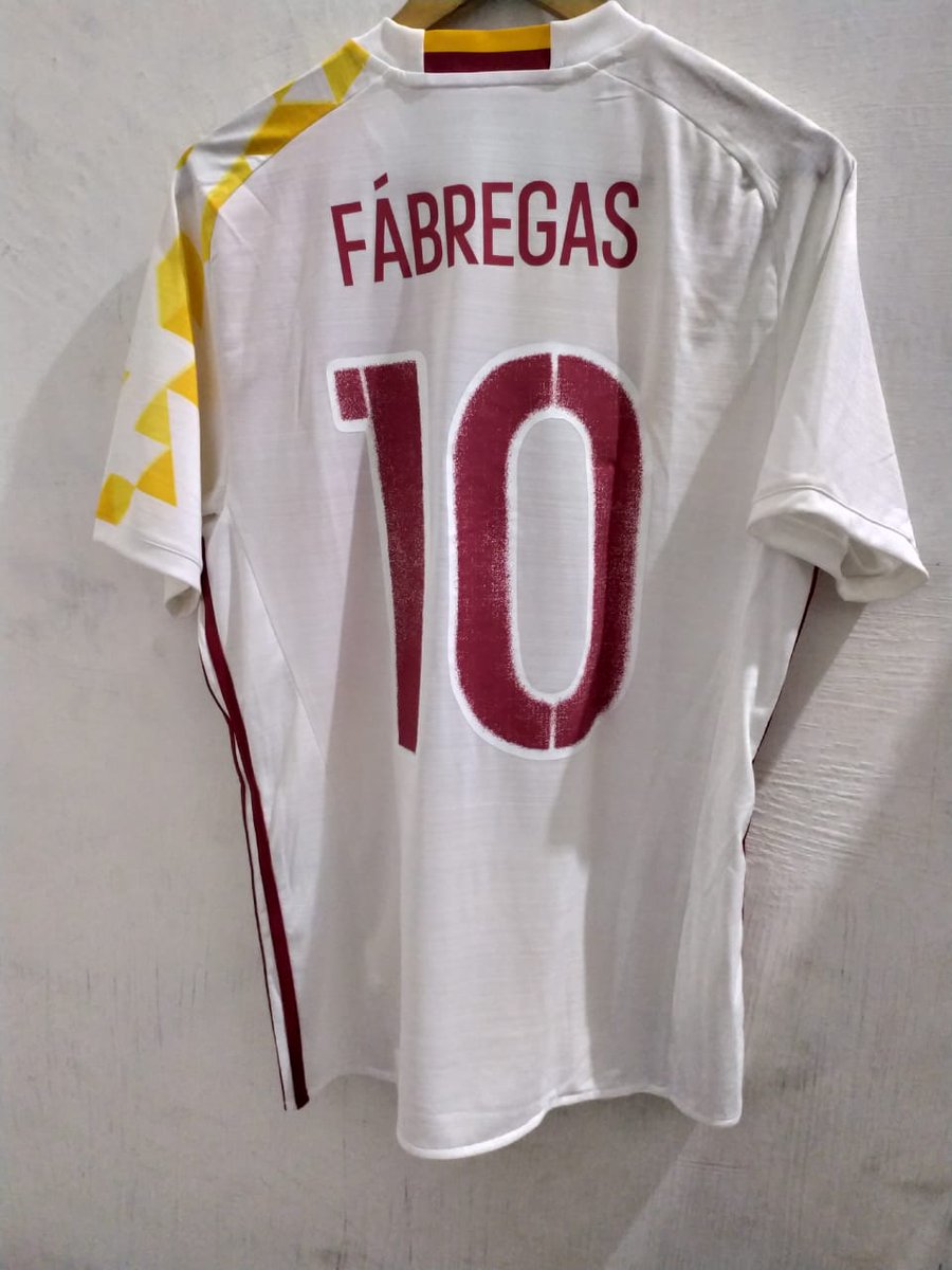 LIKEshirtstore's tweet photo. @Jerseyforum titip min.
#Jersey4sale #boot4sale
Spain sz L bnwt nns ori 299k
Adidas grey sz 42.5 429k
Adidas orange 44.5 325k
All free ongkir tokped.
WA 089531900560
Thx https://t.co/v4heEp4VvE