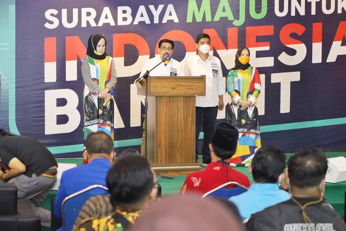Machfud Arifin (@machfud_arifin) on Twitter photo Hari ini merupakan hari terakhir pelaksanaan kampanye
Mari semua warga Surabaya, ajak sanak saudara, tetangga, teman, sahabat, kolega dan semua orang yang peduli pada kemajuan Kota Surabaya ke depan, untuk datang ke TPS, coblos nomor dua.
Surabaya Maju Kotane, Makmur Wargane. Hari ini merupakan hari terakhir pelaksanaan kampanye
Mari semua warga Surabaya, ajak sanak saudara, tetangga, teman, sahabat, kolega dan semua orang yang peduli pada kemajuan Kota Surabaya ke depan, untuk datang ke TPS, coblos nomor dua.
Surabaya Maju Kotane, Makmur Wargane.