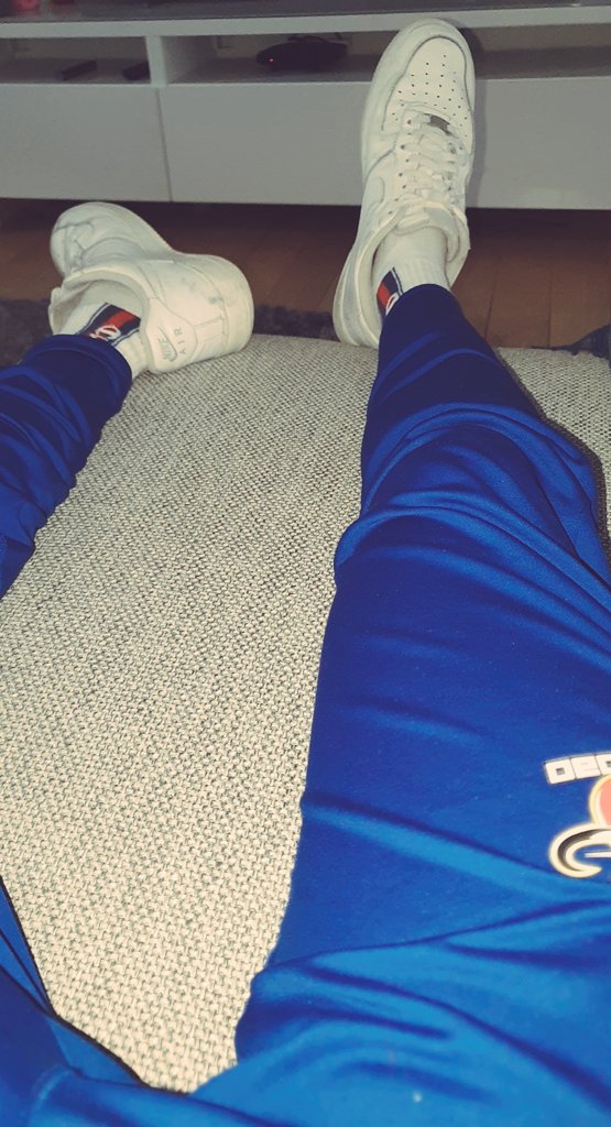 Nieg921's tweet photo. Chelsea +AF1s 🤤🤤 https://t.co/OL9lmxyEht