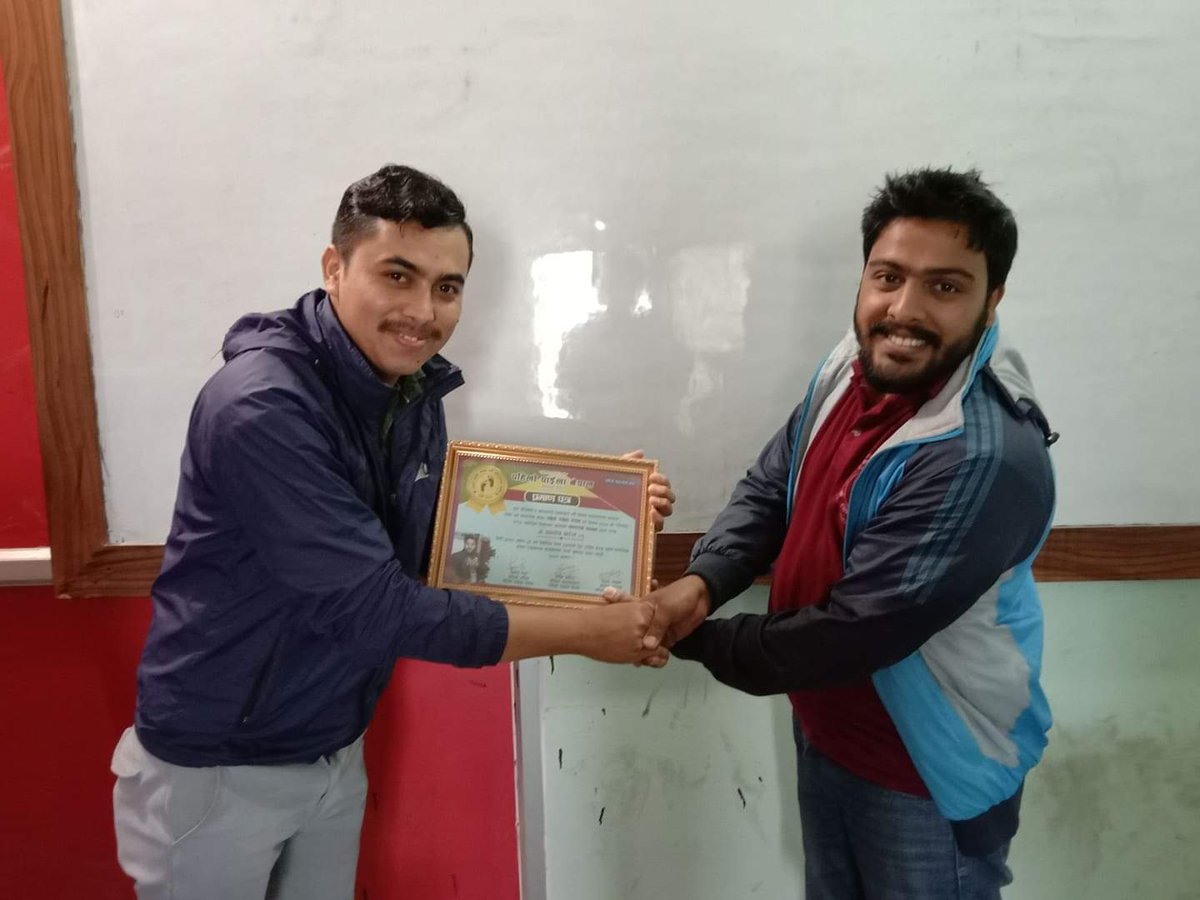 PahiloPaila2075's tweet photo. पहिलाे पाईला नेपाल तिलाेत्तमा शाखाद्वारा नवसदस्यलाई परिचयपत्र तथा टिसर्ट साथै केन्द्रिय समितिद्वारा शाखा कार्यसमितीलाइ प्रमाणपत्र बितरण कार्यक्रम सम्पन्न भएकाे छ ।
#PahiloPailaNepal #AlwaysForChange #IDCardAndTshirtDistributionProgram https://t.co/iepjEDwMav