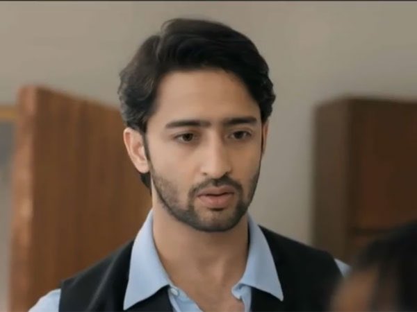 words. He changed from obodro to a man madly in love. DEV KI DEEWANGI from being a constant stalker to creating unwanted scenes and getting drunk he did it all and we all loved that. Post leap his character changed from being a casanova to a naughty one ++ #ShaheerSheikh