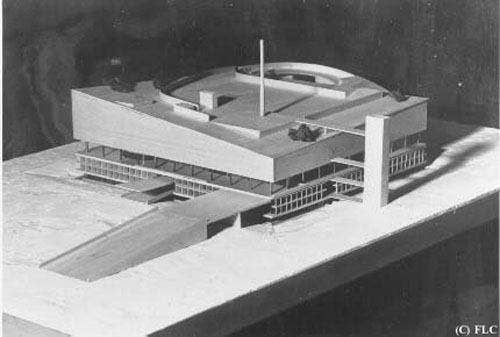 RevistaVolum's tweet photo. #DissabtesUnbuilt
Palau de Congressos a Estrasburg. Le Corbusier. 1964

L'edifici, una caixa de formigó vist, disposa d'uns espais interiors d'una fluïdesa extraordinària i un recorregut sinuós ascendent a través de rampes que culmina a la coberta. https://t.co/CEPDMrRj6G