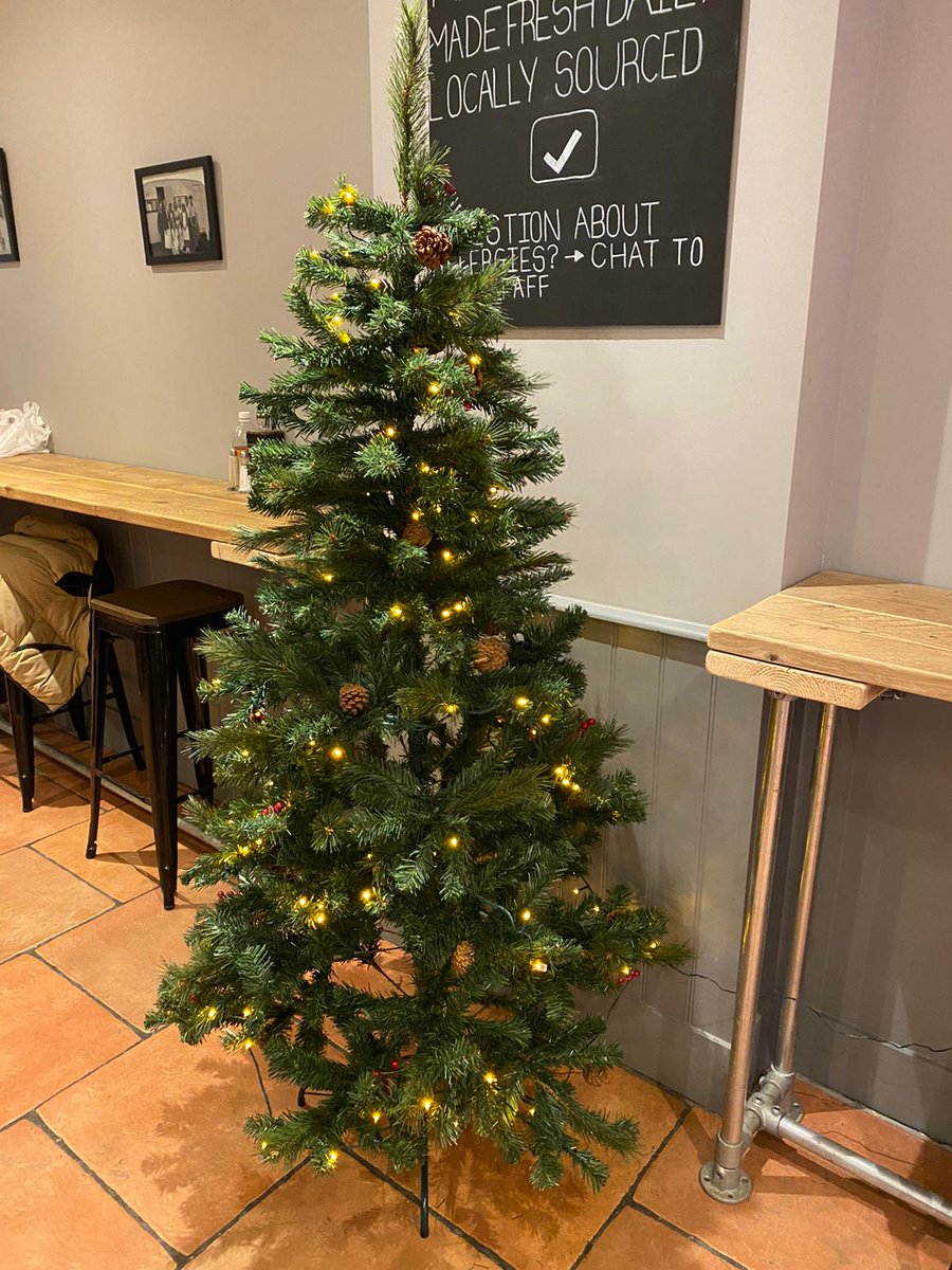 PieEpping's tweet photo. Open today from 11am-5.00pm. 
The football is on today as well @EppingFC_ so make sure you make a pre or post match fuel stop with us, the proud away kit sponsor for our local football team. ⚽️⚽️ https://t.co/5thPxhY1cd