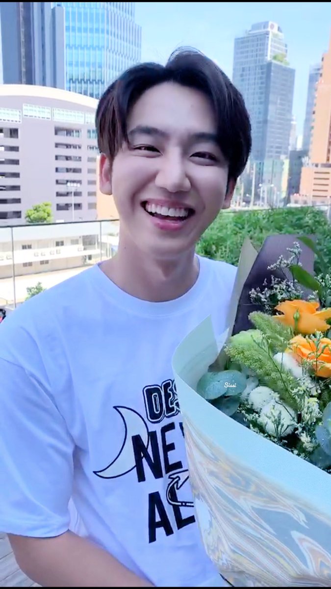 PhotoSissi's tweet photo. Always with you @titlekplee 💙
So proud of you ,please keep fighting na 💙
#titlekrt #กลจของตต
#DestinyNeverAlone
Thanks P'new 😘😘 https://t.co/48jkW8Rr2E