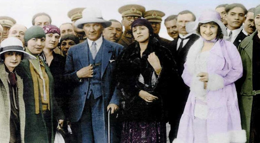 MTanal's tweet photo. Bundan 86 yıl önce Fransa, İtalya, Belçika, İsviçre gibi Avrupa ülkeleri geride bırakılarak, Türk Kadınına Seçme ve Seçilme Hakkı tanındı. 

Kadın hakları alanında devrimlere imza atan Büyük Öndür Atatürk’ü saygıyla anıyoruz. 

Tüm kadınların #KadınHaklarıGünü’nü kutluyorum. https://t.co/bIqCUadVie
