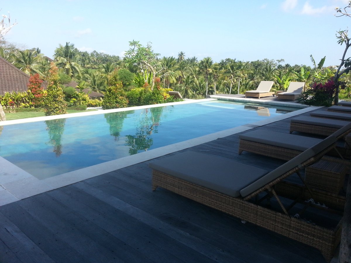 Who needs this right now? We know we do!

#coworkation#worklifebalance#entrepreneurs#digitalnomad#travel#tourism