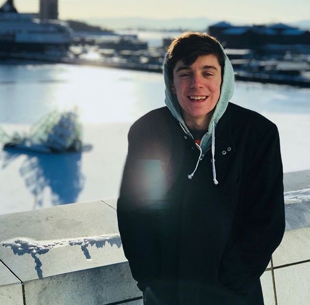 hey hey if you love ethan click the purple heart              