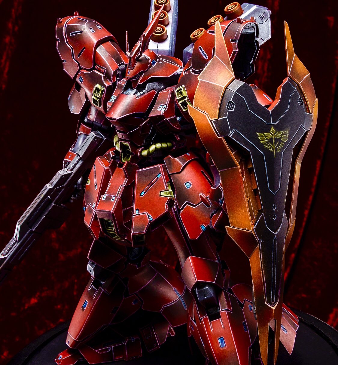 せなすけ Youtuber 筆塗りペインター 筆だけで塗ったガンプラ Rgサザビー この写真もお気に入りです 色だけでモデルの情報量を増やしてかっこよくみせています ガンプラ ガンダム 筆塗り T Co 5gq7os0ged Twitter