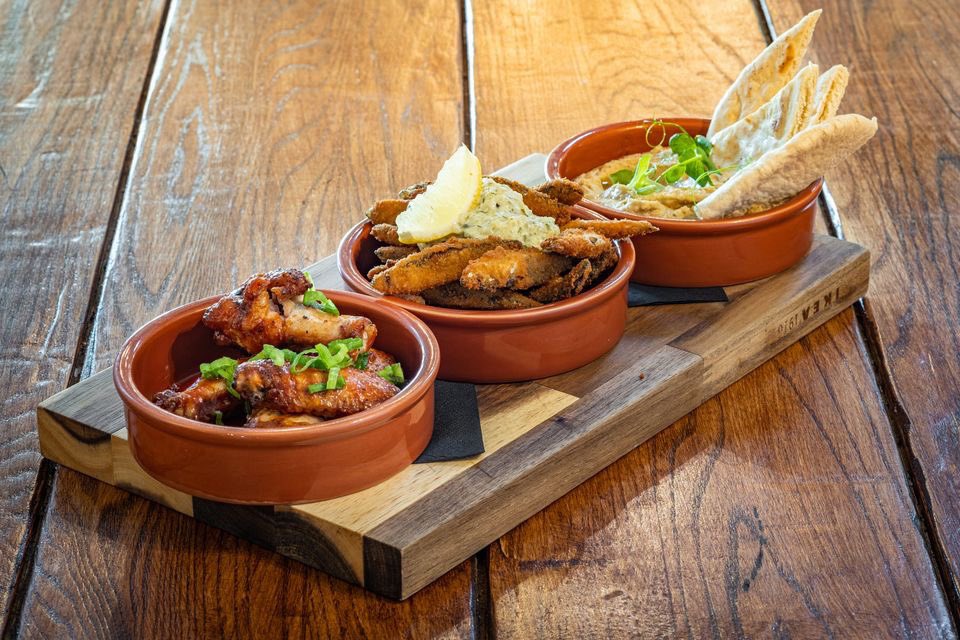 This weekend, how about pushing the boundaries beyond a ‘scotch egg’ with your favourite tipple? 

Below is one of our suggested accompaniments. Here are a few more waterratironbridge.com/eat/ #ironbridge