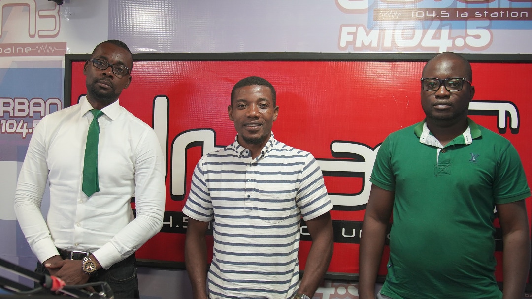 akongremy's tweet photo. Invité sur #UrbanFM, à l'émission #JEUDIVERT, pour parler de la tenue du 2️⃣e #salondusportduGabon organisé par le Cabinet #2SC qui se tiendra le 1️⃣1️⃣ DEC 2️⃣0️⃣2️⃣0️⃣ à l' #INJS de Libreville sur le thème : SPORT ET SANTE EN ENTREPRISE. https://t.co/hBmwUejpmv