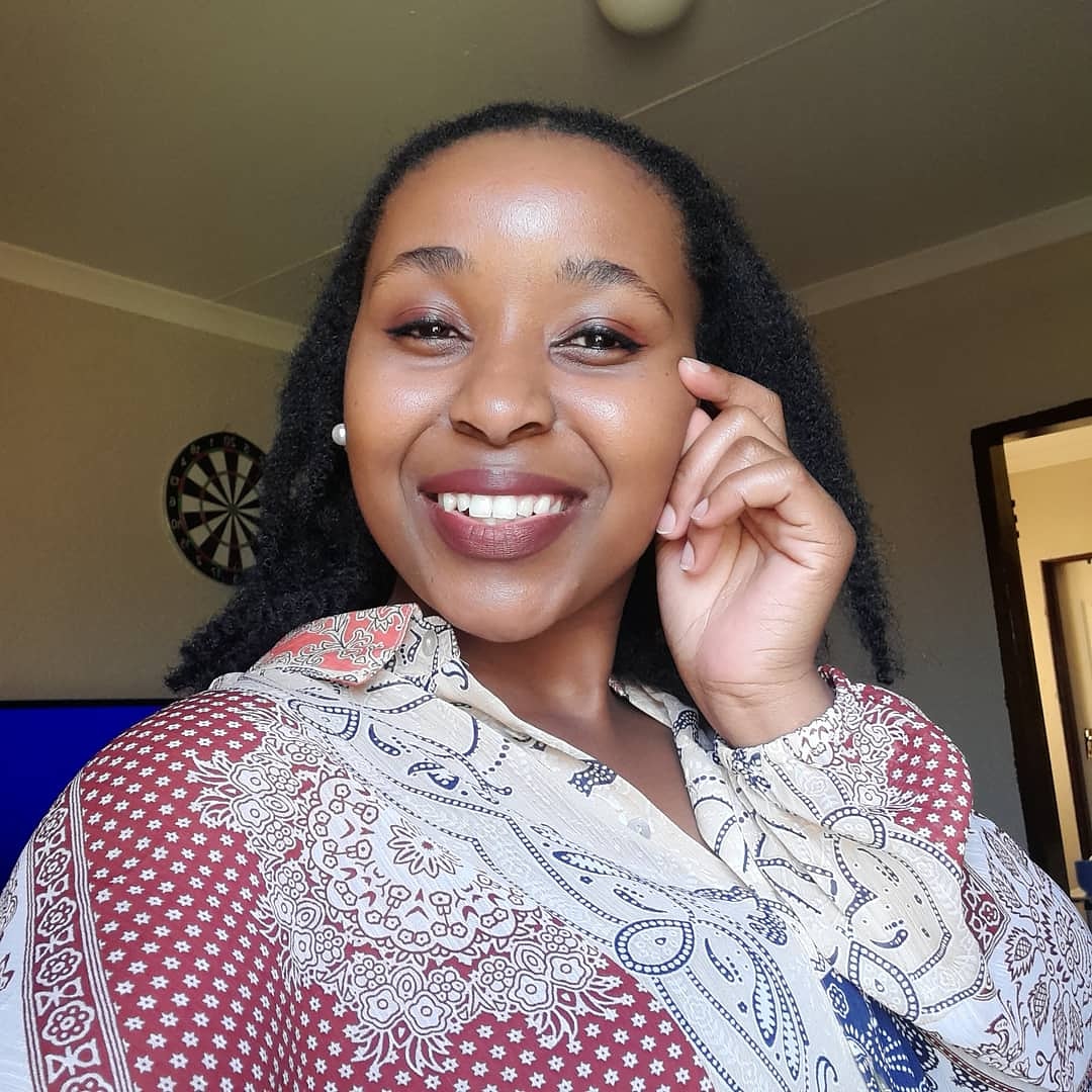 BuhleTheBrave's tweet photo. Molweni 💜😇🥰
#NewProfilePic #Saturday #LifeAfterLockup https://t.co/wYnofwYnrV