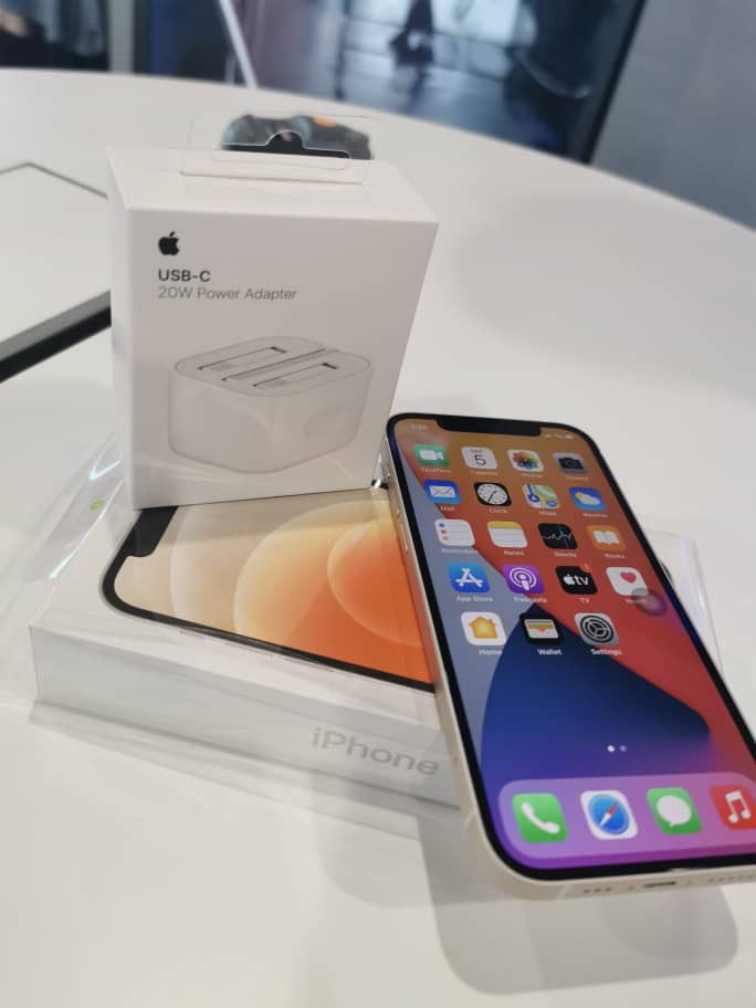 TakumiRedzuan's tweet photo. Hello there
Thanks #celcom
#ip12 https://t.co/pC2jMcsgM8