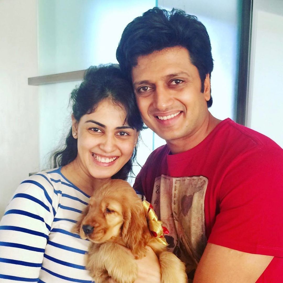 MarathiStars's tweet photo. लय भारी जोडी..
#RiteshDeshmuk #GeneliaDeshmukh #actress #marathiactress #marathi #beautiful #gorgeous #cute #marathiabhinetri #maharashtra_ig #marathi_ig #marathimulgi #marathigirls #marathistars #repost https://t.co/kMwmKtsx3f