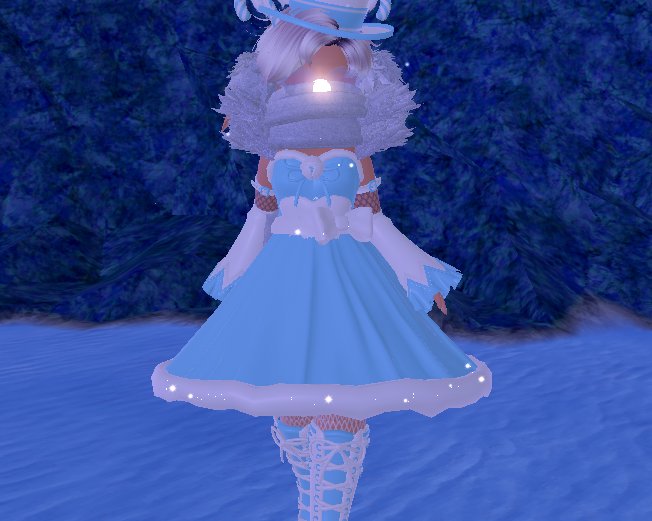 ChanelNumber_2's tweet photo. If you put the new acc on and than put the se corset it looks like this :> #rhhacks #royalehigh https://t.co/7p6mwriogc