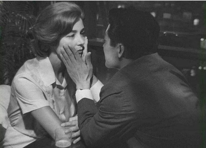 ••┈🕊️┄┄•• 
 
   _الســٰٰــــٰعادة عفوية حيــٰٰــــٰن تأتي لذا فهي لاتنتظر أن تتڪلف استقبالها فقط قلــٰٰــــٰيل من النســٰٰــــٰيان ورڪله خفيفة للتشاؤم.✨💞
#صباح_الخيرᅠ 
#Kharif