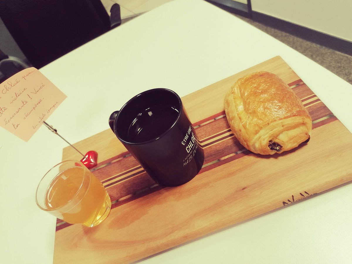 AOC Collaborateurs... Quand tu leur a mis la misère au quizz épargne la veille.....🤣🤣🤣 #kevinmetdespaillettesdansmavie #petitdejsurunplateau <a href="/CMSudOuest/">CMSudOuest</a> <a href="/WeAreArkea/">WAA|Actus</a>