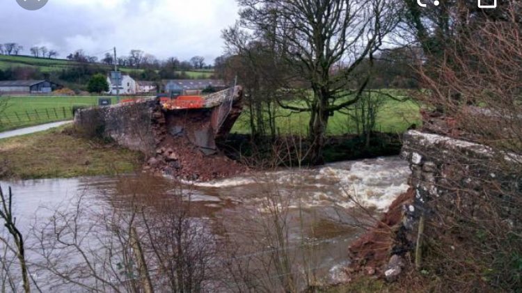 rattycastle's tweet photo. #stormdesmond our lovely old bridge was washed away #Bellbridge was finally replaced last year β€οΈ and it fits in the area so well https://t.co/d8v8vcn8v9