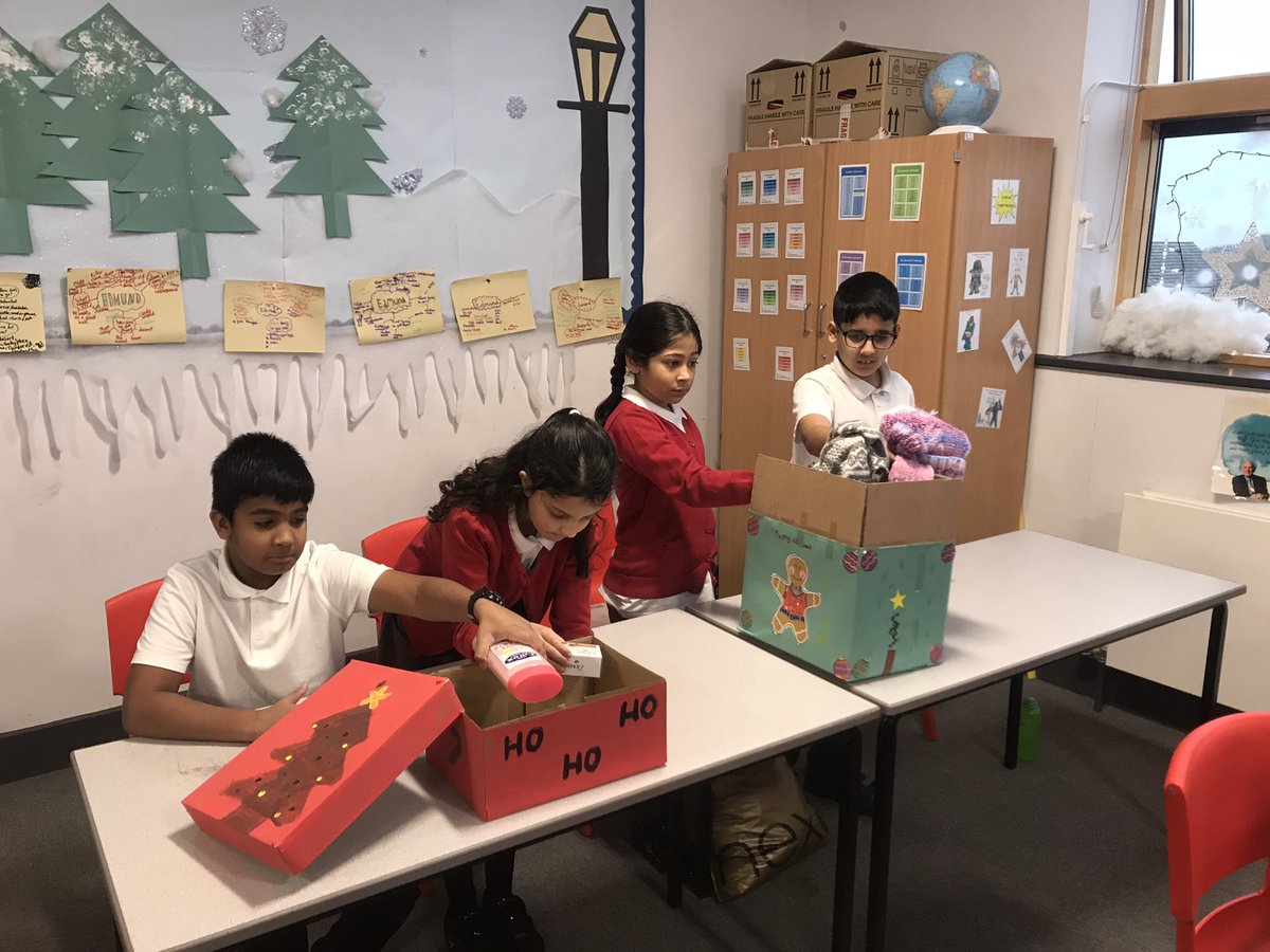 MissParrisKMPA's tweet photo. Wow! I was overwhelmed by the generosity of children and parents this week for the #TMETchristmashug The donations are going to help lots of people in need and shows our Kestrel community spirit. @kestrelmead #TMETcommunity #TMETcharacter https://t.co/o1A20X9GFx