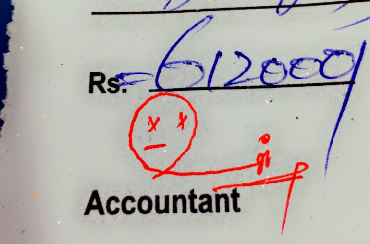 Alykhokr's tweet image. Aur yaha tou signature bhi emoji waly hain 😵 ✍🏻 
#Mysign
