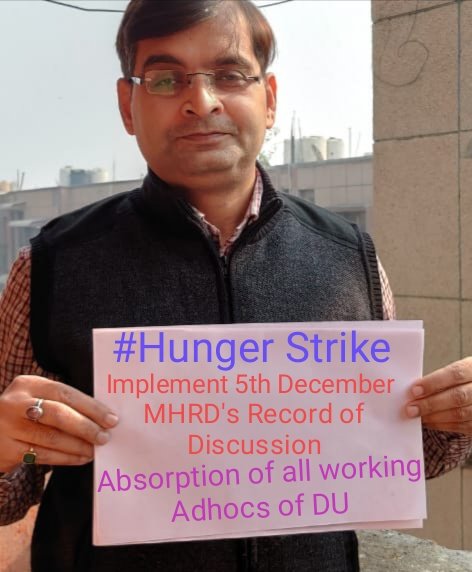 DrBirwal's tweet photo. #Join_hunger_strike

5th December is a historic day for adhoc teachers of DU but I consider it more of a day of contemplation. To overcome our shortcomings. To re-unite and win permanent freedom.
#compliance_MHRD_5thDecember2019
#we_adhoc_want_absorption https://t.co/4j7spIH7sS
