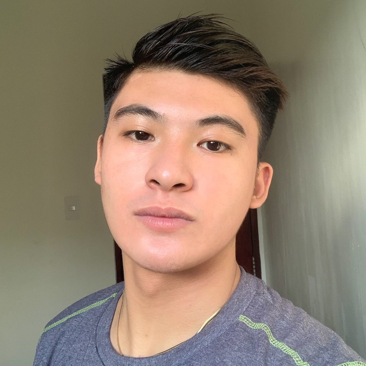 DendenX03's tweet photo. bagong ligo hahaha https://t.co/YUkHS5kuDw
