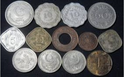 اس کے دوپٹے کے ایک کونے میں کچھ ریزگاری بندھی ہوئی تھی، اس نے اسے کھول کر سولہ آنے گن کر اپنی مٹھی میں لیئے اور اپنی دانست میں سب کی نظریں بچا کر چپکے سے میری جیب میں ڈال دیئے ۔ اس ادائے معصومانہ اور محبوبانہ پر مجھے بے اختیار رونا آگیا ۔ کئی دوسرے لوگ بھی آب دیدہ ہوگئے۔6/n