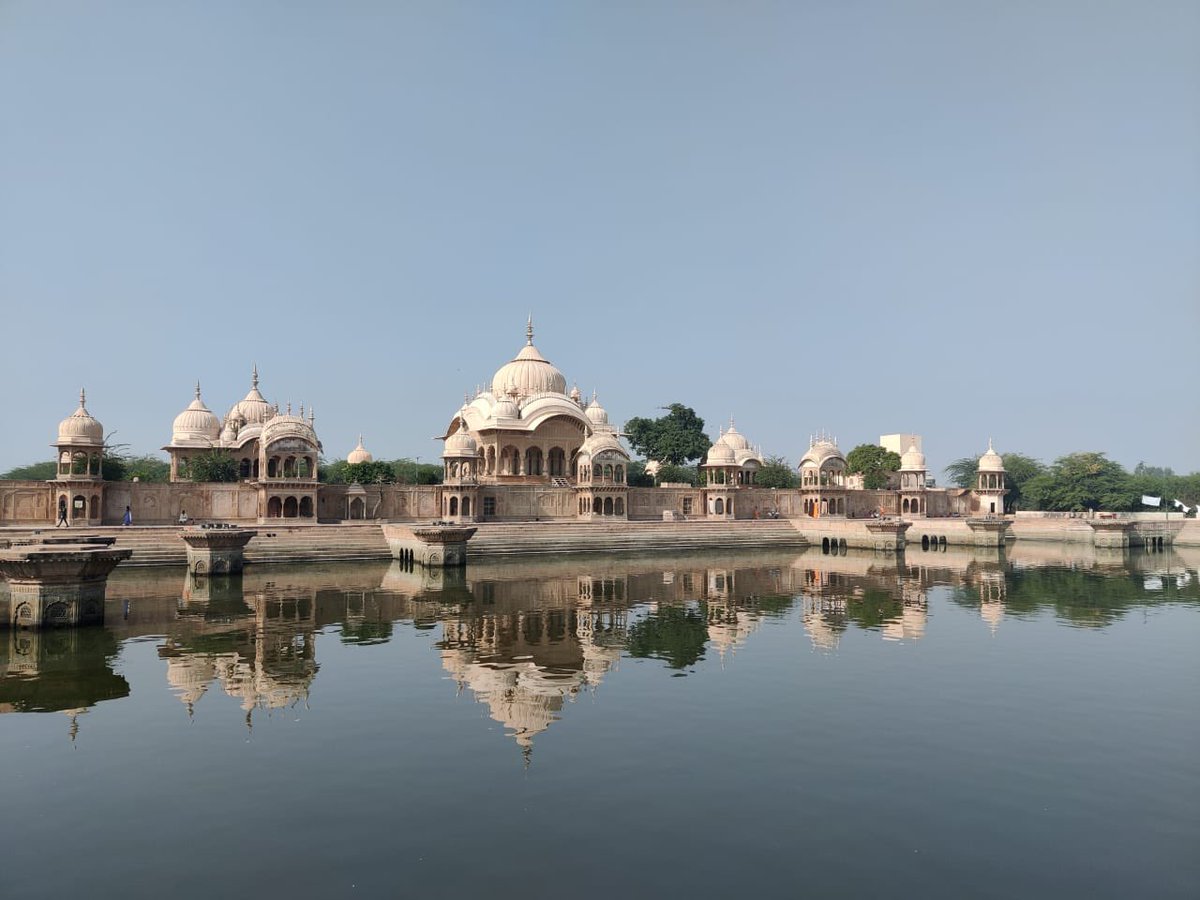 WalterJLindner's tweet photo. And here Kusum Sarovar, splendid sandstone monument on holy Govardhan Hill in Radha Kund near Mathura, also place of Jat ruler Maharaja Suraj Mal's memorial. It has religious importance for being part of the celebrated pastimes of Sri Radharani and Lord Krishna. https://t.co/zUwGcS6VDu