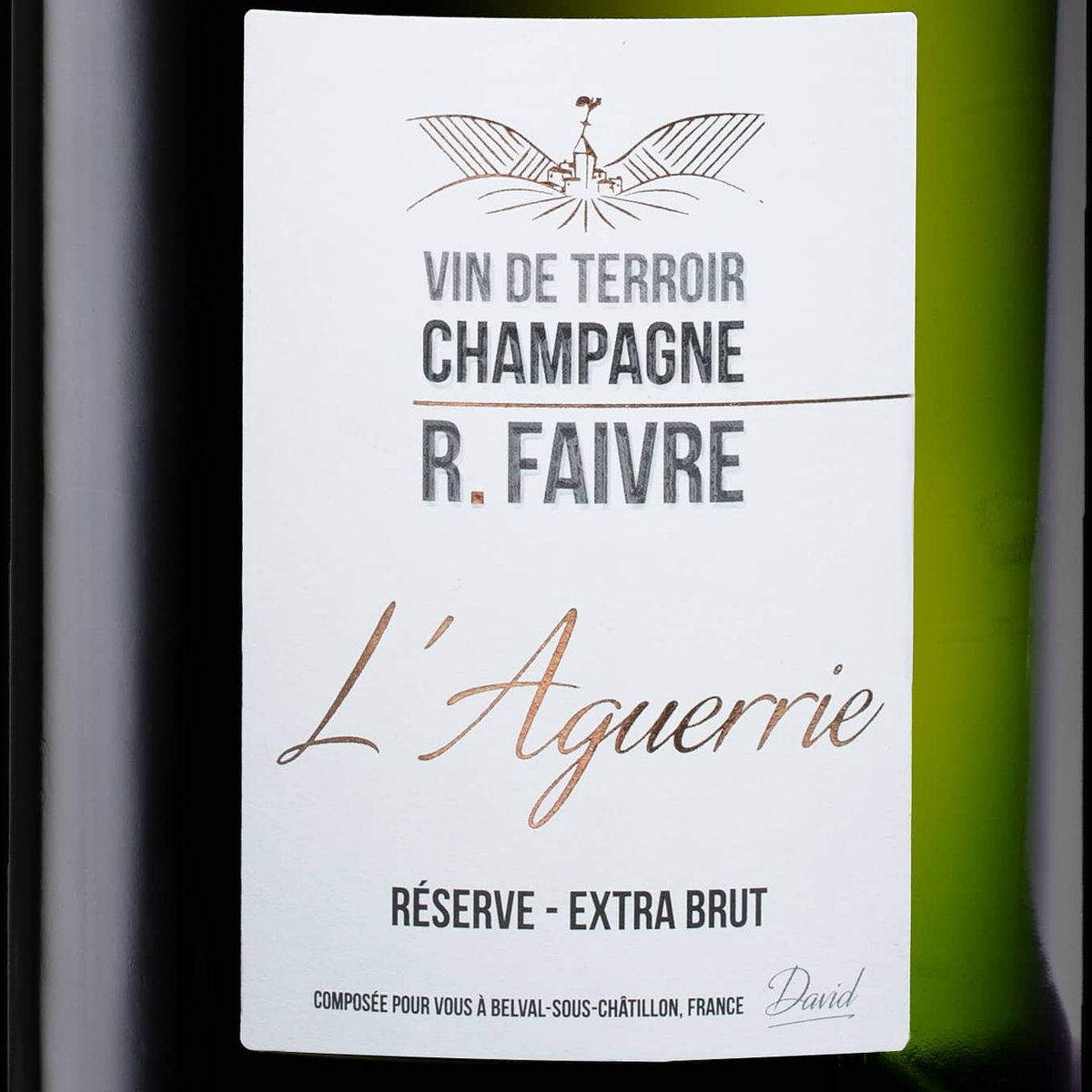 ChampagneFaivre's tweet photo. 💥🙏Très très honoré d'être dans le  @Lepoint  avec de superbes notes pour notre toute première vinification, avec des vins de 2017 ... 
Merci @Dupont_LePoint pour ce portrait, ravis et honoré d'y figurer pour une première participation ... #champagne
@RobertFAIVRE https://t.co/5GWcBPmSFE