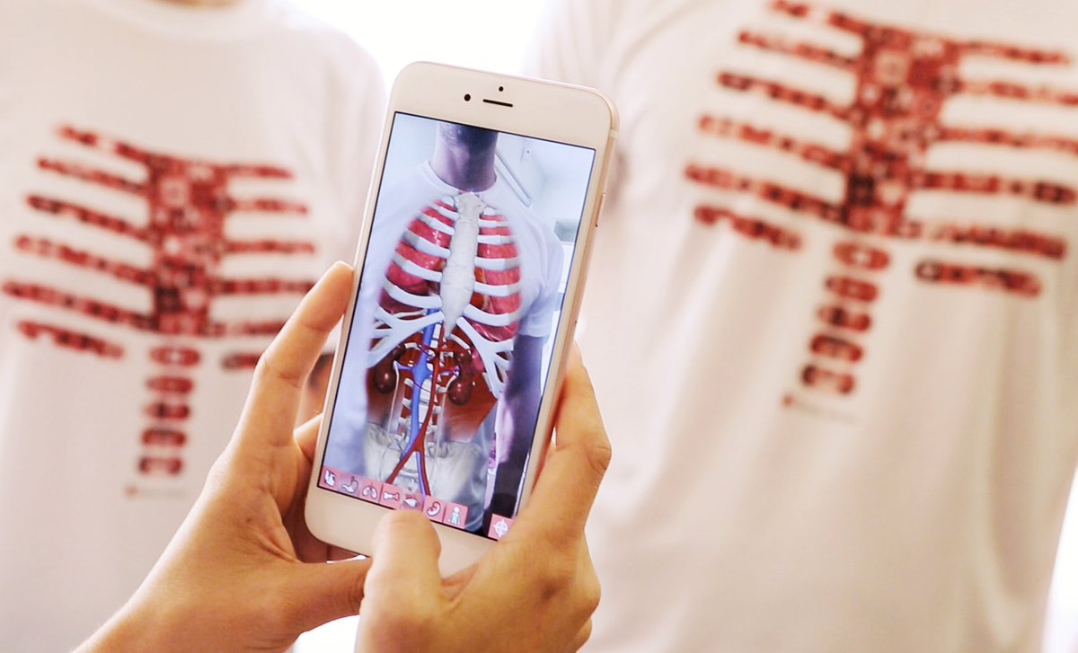 apprender_'s tweet photo. ¡Empiezan los viajes con @apprender_! 🛫Con @bodyplanetAR harás un viaje al interior del cuerpo humano para verlo cómo si tuvieras rayos X en los ojos 📱👀 50% de descuento el primer mes con el código apps50 👈 Entra ahora en https://t.co/q2hH1wA6R4 🌎 #ApprenderEsViajar https://t.co/hf48ClGa2F