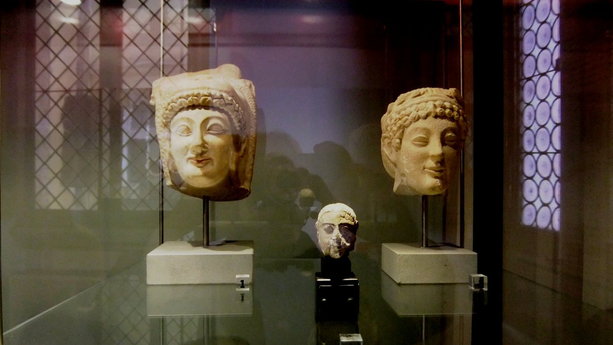 VaniaDelli's tweet photo. #Roma
#MuseoBarracco
#microma https://t.co/W9KfX06A4e