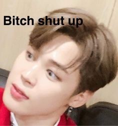 M0CH1MIN's tweet photo. Me listening to bts
My friend: u cant even undesryand them
Me: https://t.co/nvhzPJv9ns