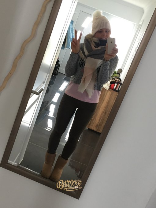 es wird wieder richtig kalt :) #winter #mydirtyhobby https://t.co/HjBivzM7Yt<a href="/tag/winter"class="tags">#winter</a><a href="/tag/mydirtyhobby"class="tags">#mydirtyhobby</a>