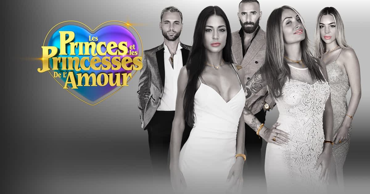 W9's tweet photo. 💜Succès pour les débuts de #LPDLA8 💜
⚡️Meilleure semaine de lancement historique pour la marque en audience⚡️
👍0.6M° de tlsp en moyenne cette semaine
👍5.2% auprès des FRDA-50
👍5.1% auprès des -50 ans
👍7.6% auprès des 15-34 ans https://t.co/7NjH8CbF3P