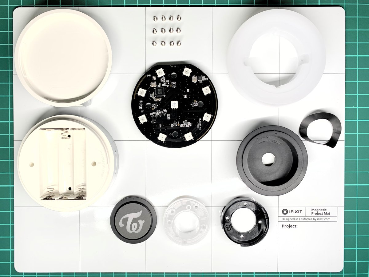 njmsjmdct2's tweet image. TWICE 5TH Anniversary Lightband kit
Wireless LED control light band
teardown and PCB scan