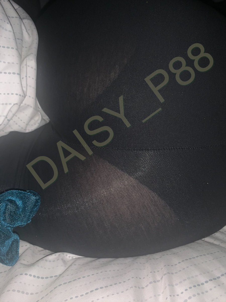 2daisy_p88's tweet photo. For all my see through leggings and panty lovers out there . #seethroughleggings #yogapants #pantyfans RT #onlyfans https://t.co/vkLN0vYJXC