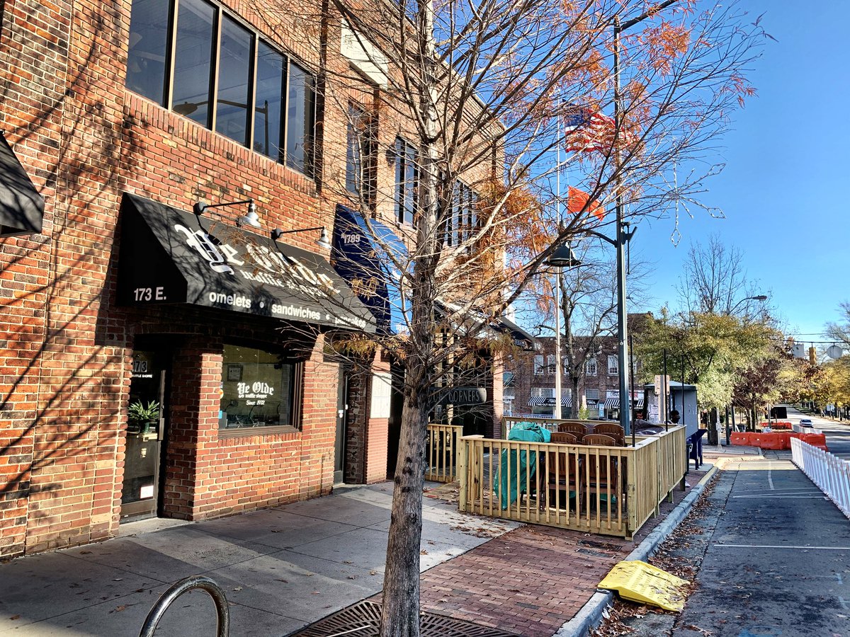 LeePaceTweet's tweet image. Sad news from Franklin Street in Chapel Hill: Ye Olde Waffle Shoppe has closed its doors for good after 48 years operation. Never again a plate of Big Jim&apos;s Hash Browns doused w/Texas Pete. Covid-19 made operation of tiny, open-air kitchen problematic.