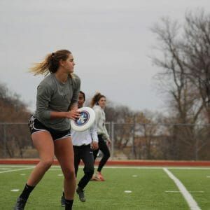 History-Making Vanderbilt Kicker @SarahFuller_27 Plays Ultimate for Conditioning: ultiworld.com/2020/12/04/his…