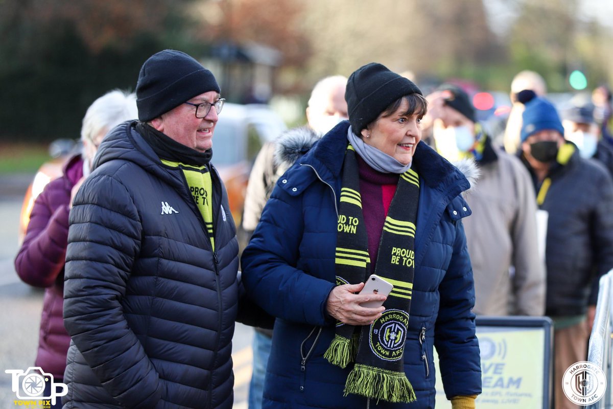 Harrogate Town Argentina 💛🖤 tweet media