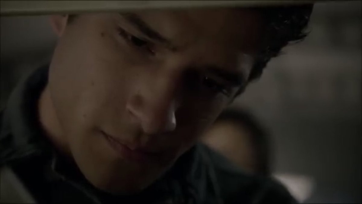 vini_vecchi's tweet photo. desculpa mas se você nao chorou nessa cena de teen wolf vc nao tem coração https://t.co/cRzY5dnEDj