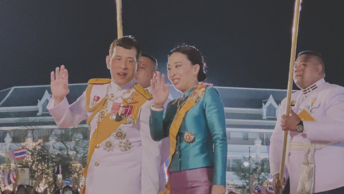 phasiya24's tweet photo. ทรงพระเจริญ 💛🇹🇭
#อนุชนรักชาติศาสน์กษัตริย์ #วันพ่อแห่งชาติ https://t.co/m334WbI7ts
