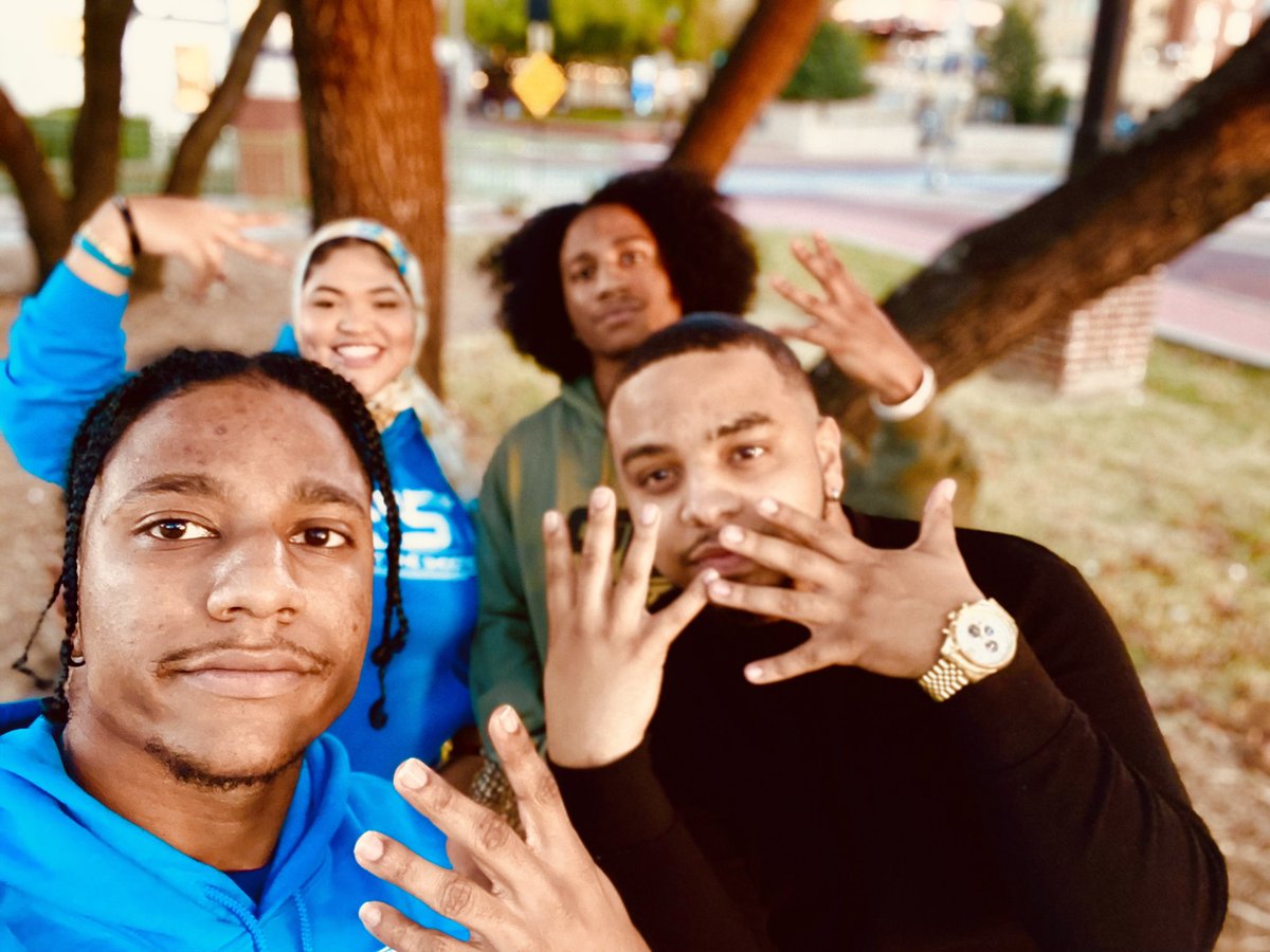 RTShooter9's tweet photo. I Fucking Love My FAMILY ❤️🩸 https://t.co/Ek1SmHj67w