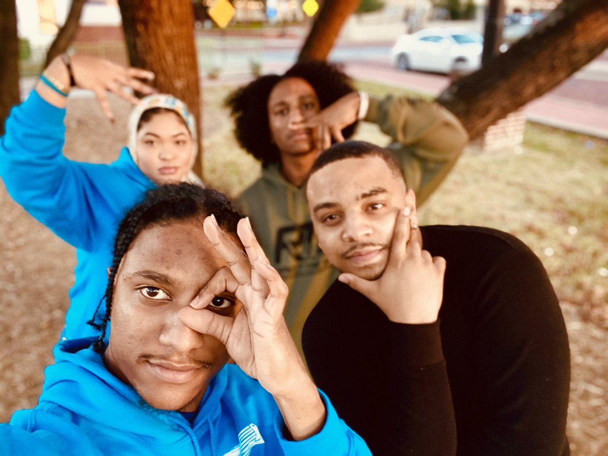 RTShooter9's tweet photo. I Fucking Love My FAMILY ❤️🩸 https://t.co/Ek1SmHj67w
