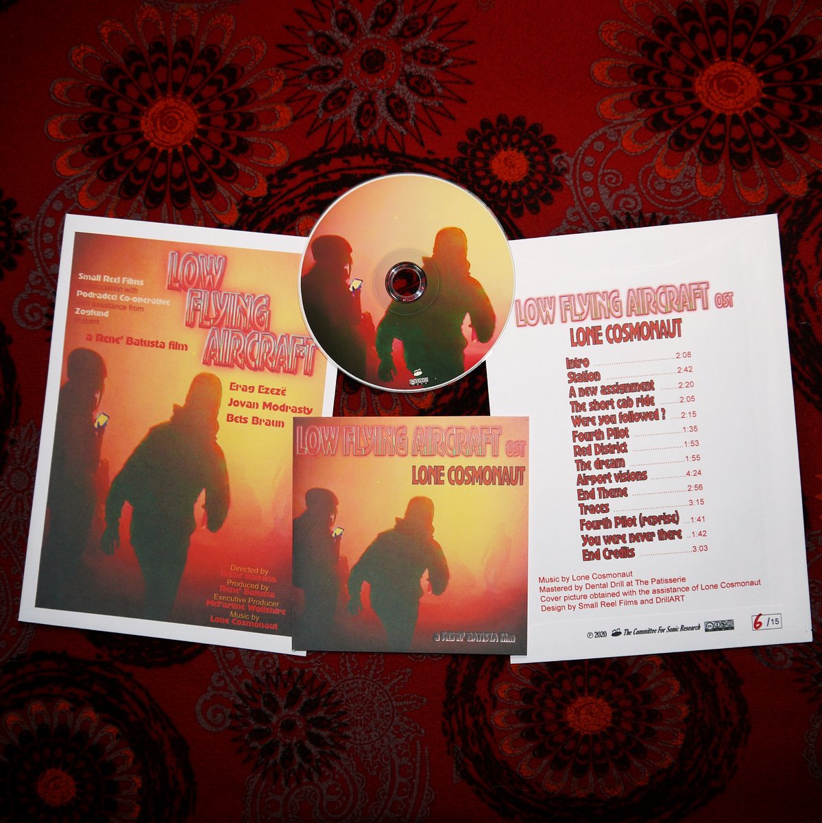 TCFSR1's tweet photo. OUT NOW:
'Low Flying Aircraft OST' by Lone Cosmonaut
The soundtrack to a 'dystopian thriller with a supernatural twist'.
The ltd edition CD is packaged in a C5 envelope. The first time that we have done it for 3+ years.
https://t.co/F0HQlkskZQ https://t.co/2rp9AAyueT