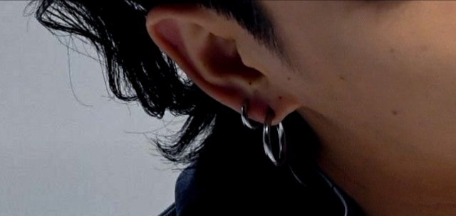 archivesgguks's tweet photo. details of the hottest man. https://t.co/UFXNU6Ju85