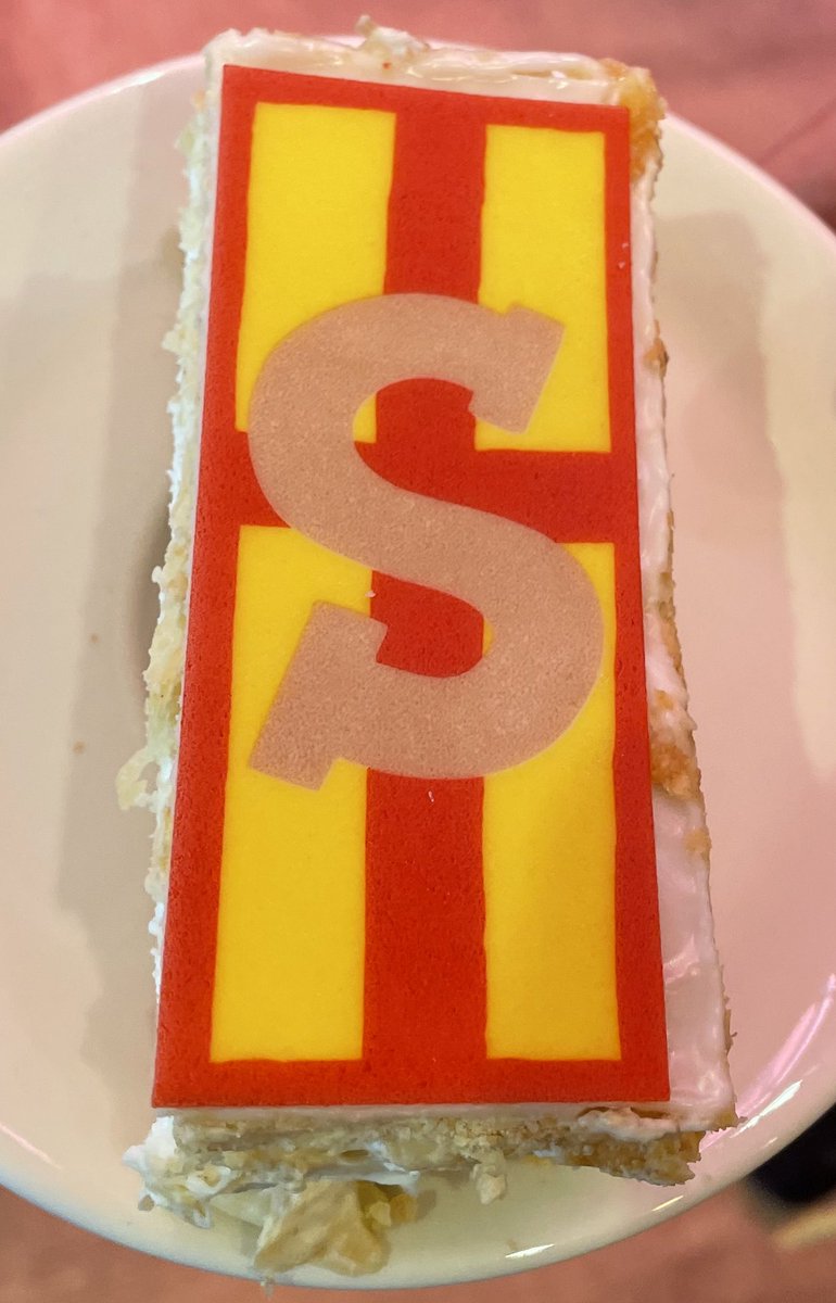 nardkronenberg's tweet image. 8 Belangstellenden hebben vrijdag 4 december de trainingsdag ‘De werkmethode Loopbaantrechter’ als cadeautje uit mogen pakken in Venray. Gefaciliteerd door @nardkronenberg van Kronenberg &amp;amp; Collega’s gebaseerd op gedachtegoed van @HeidiJansen praktisch, breed inzetbaar en bewezen.