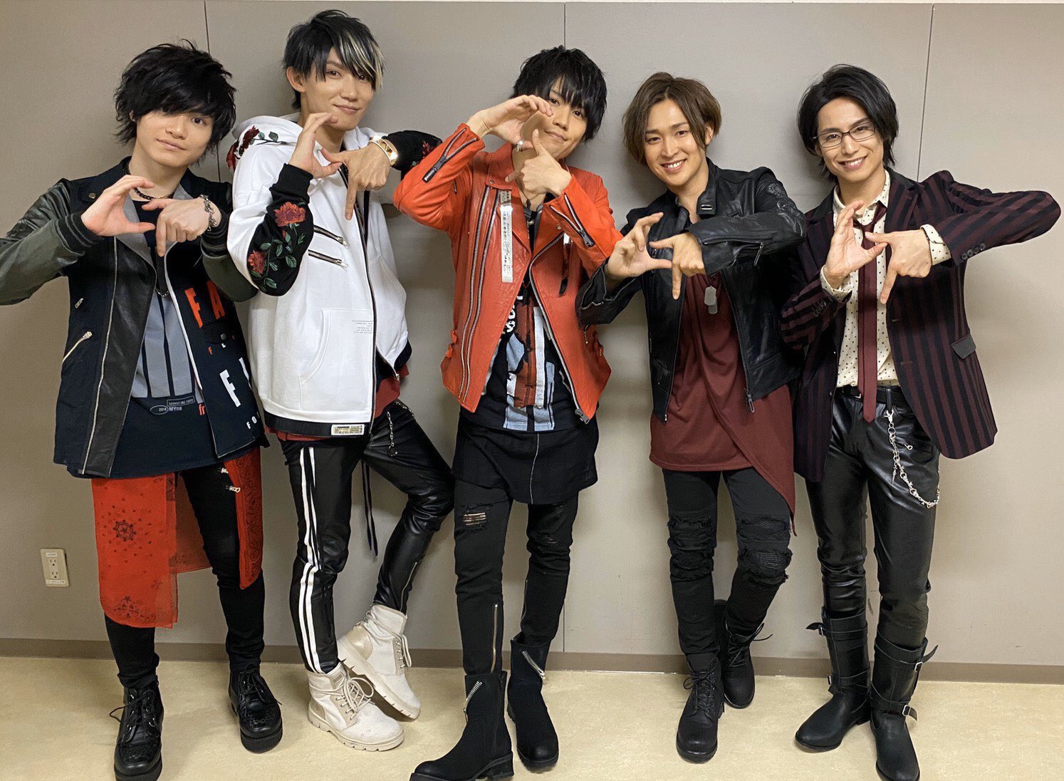 真野拓実 今日は Gyroaxia が初めてライブに出演させていただいてからちょうど一年 発表からあっという間の一年だったなぁ これからもこの仲間たちと楽しく活動できますように 今後もよろしくお願いいたします Gyroaxia Gyroaxia1周年 真野拓実 今日は Gyroaxia が初めてライブに出演させていただいてからちょうど一年 発表からあっという間の一年だったなぁ これからもこの仲間たちと楽しく活動できますように 今後もよろしくお願いいたします Gyroaxia Gyroaxia1周年