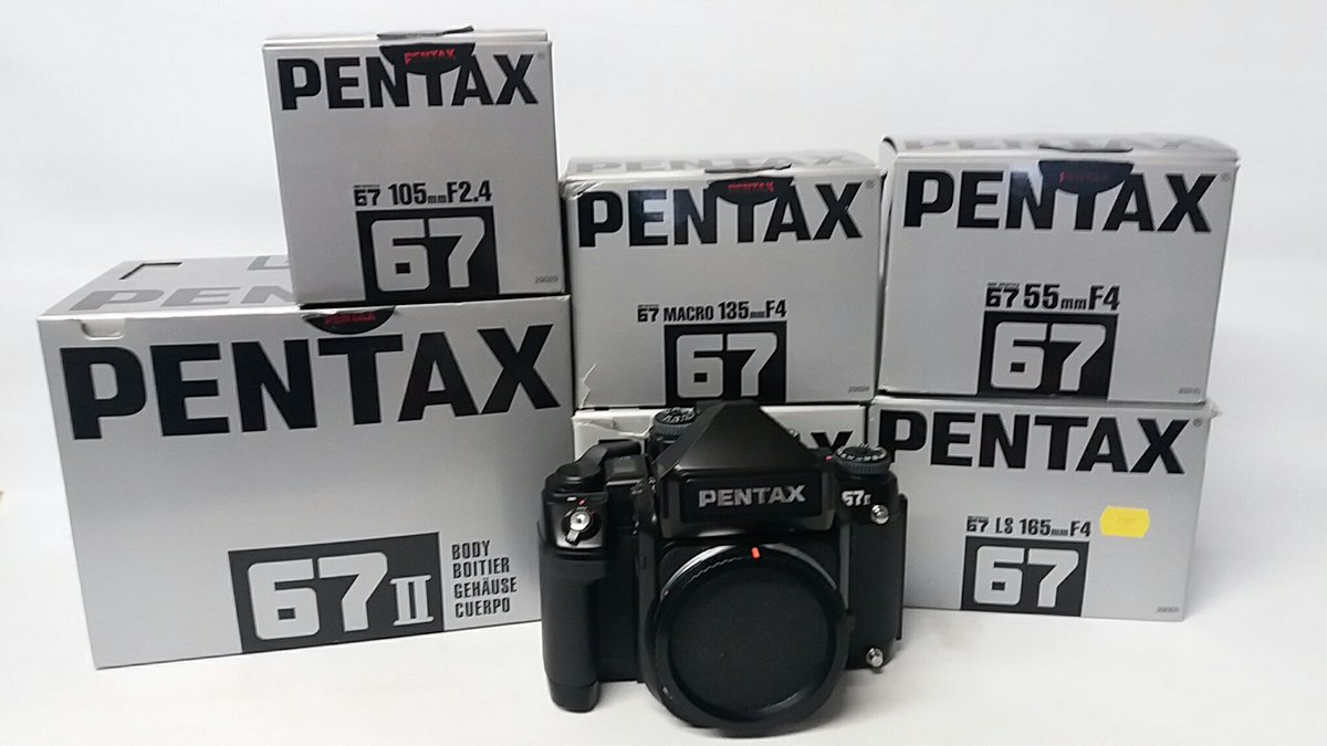 The next lot to come out of the lockdown collection we bought.
Pentax 67ii with lots of extras.
#believeinfilm #camerashop #plymouth