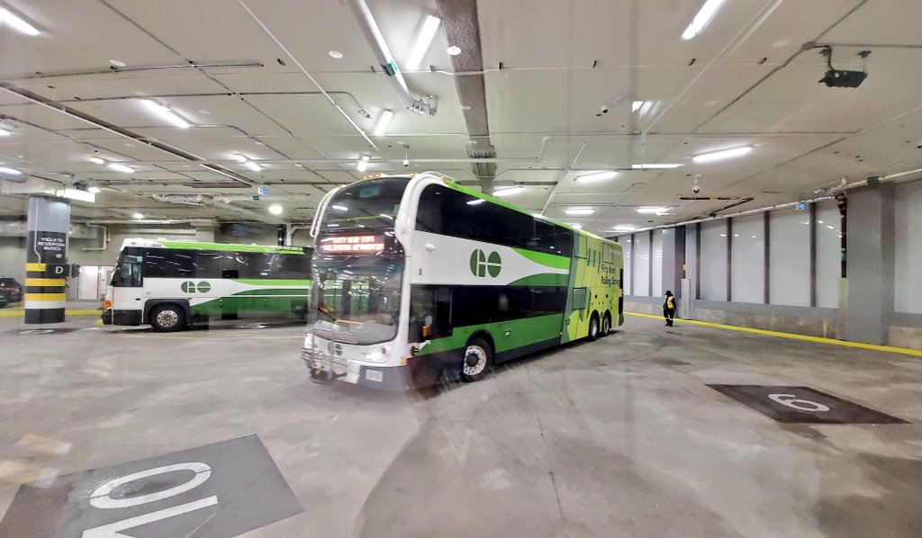 I'm a fan of this triangular piece on the second level of the new terminal. Captured the 50 Years Rolling Strong bus.  #gotransit  @Metrolinx